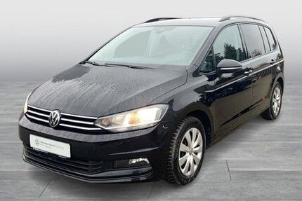 VW Touran 118.568 km 20.979 € Oldenburg 26135