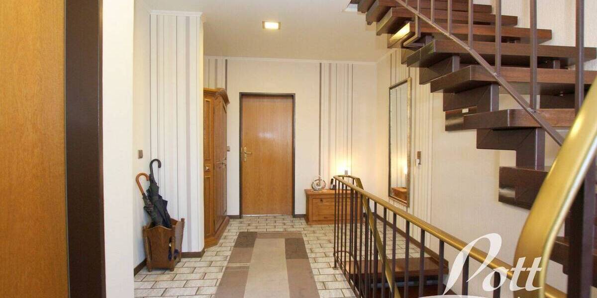 Doppelhaushälfte Edewecht - 3 Zimmer, 121 m&sup2;, 295.000&euro; | Angebot:25995756