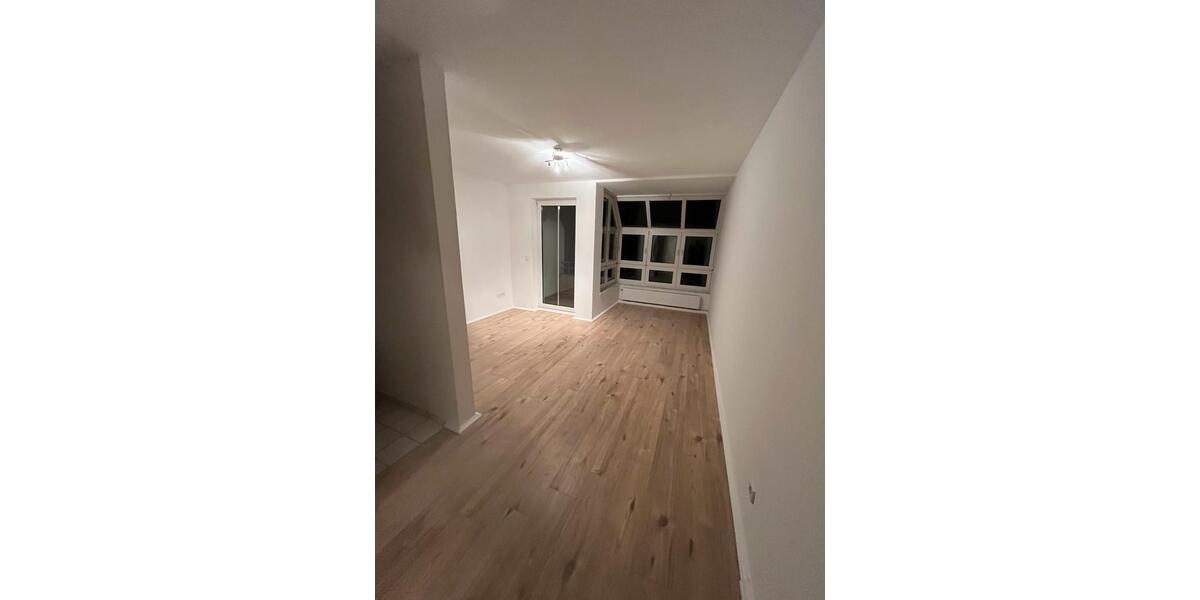 Schöne 30qm Wohnung mit Balkon und Tiefgaragenstellplatz 1 zimmer