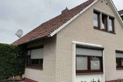 Haus zum Kaufen in Delmenhorst 248.000 € 104 m² 7 zimmer