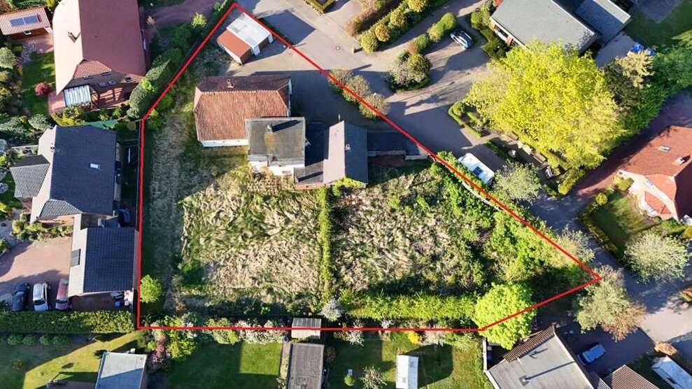 Grundstück zu verkaufen in Varel Büppel 299.000 € 2070 m²