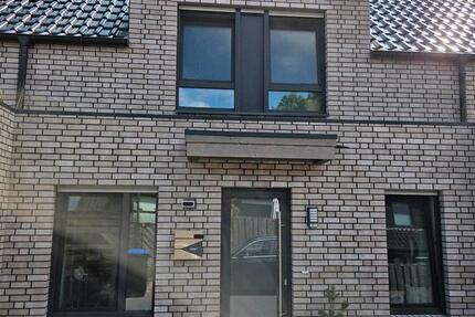 Haus Oldenburg Etzhorn - 5 Zimmer, 143 m&sup2;, 1.950&euro; | Angebot:27607884
