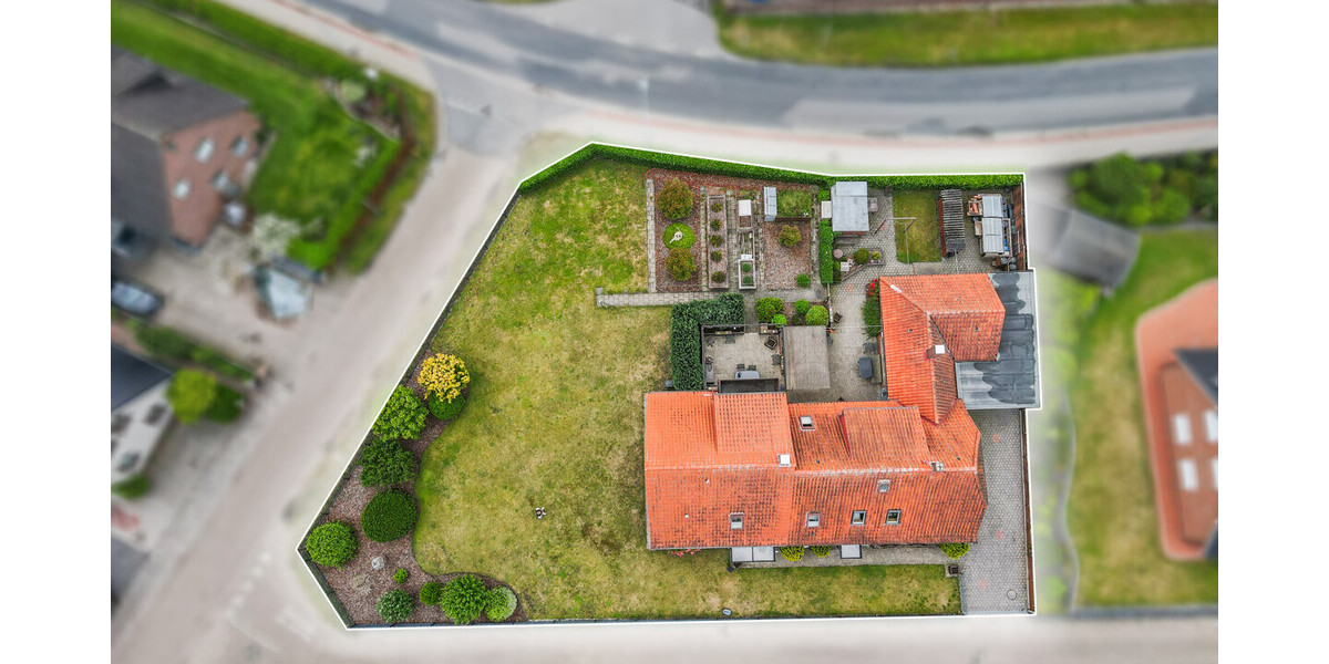 Ganderkesee-Heide Großzügiges Eckgrundstück mit Altbestand in begehrter Wohnlage - Grundstück Ganderkesee / Heide Heide | Angebot:26944147
