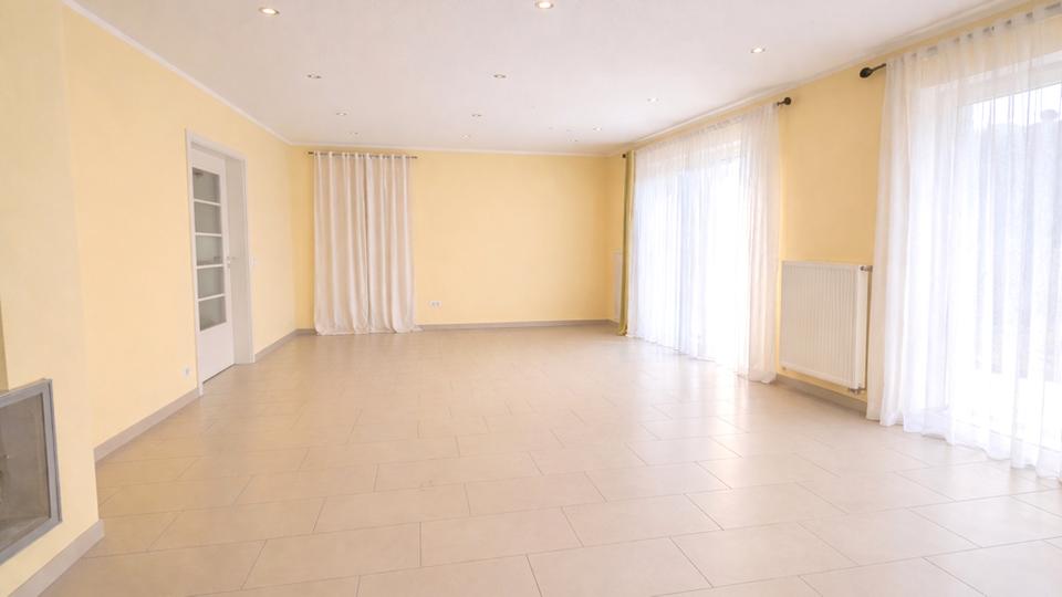 Erdgeschoßwohnung Bad Zwischenahn - 4 Zimmer, 162 m&sup2;, 1.750&euro; | Angebot:26014554