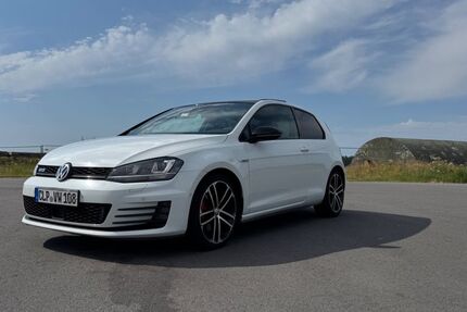 VW Golf 242.758 km 10.649 &euro; Oldenburg 26127