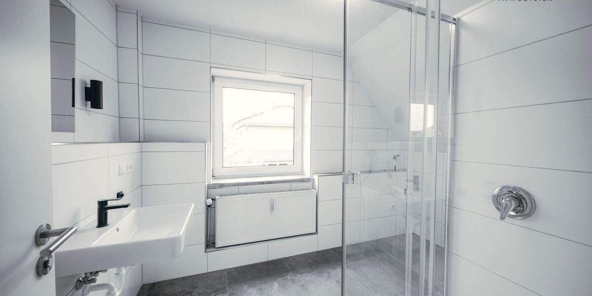 Einfamilienhaus Wiefelstede - 6 Zimmer, 130 m&sup2;, 299.000&euro; | Angebot:24824493