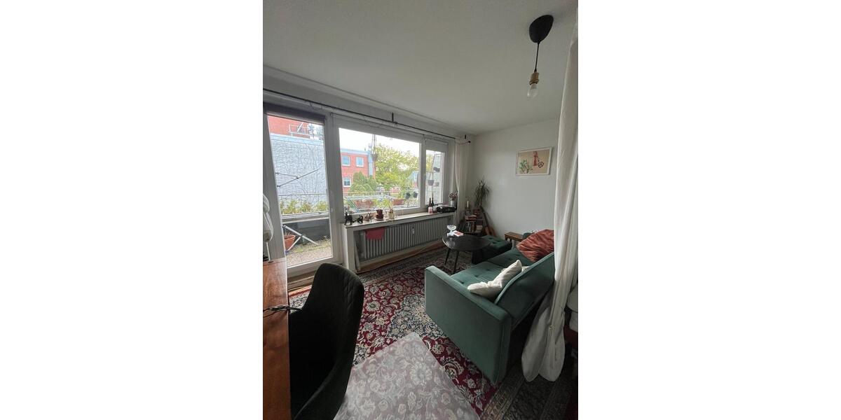 Dachgeschoßwohnung Oldenburg Bloherfelde - 1 Zimmer, 33 m&sup2;, 495&euro; | Angebot:27617264