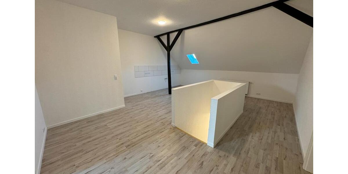 Etagenwohnung Jade - 2.5 Zimmer, 80 m&sup2;, 900&euro; | Angebot:26329684