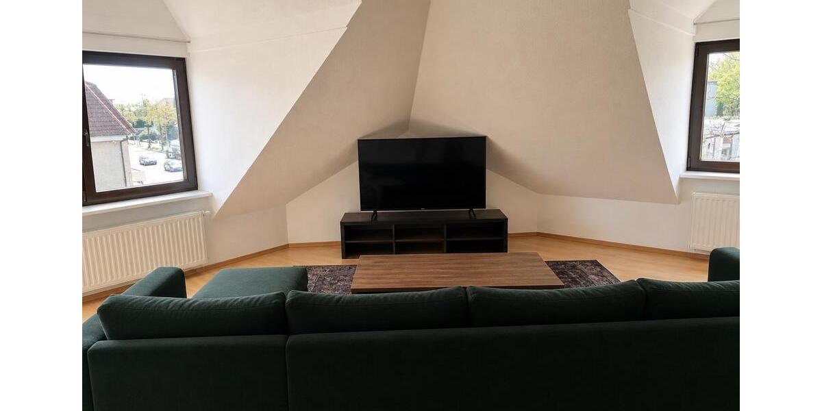 Dachgeschoßwohnung Oldenburg Eversten - 4 Zimmer, 122 m&sup2;, 1.550&euro; | Angebot:26413993