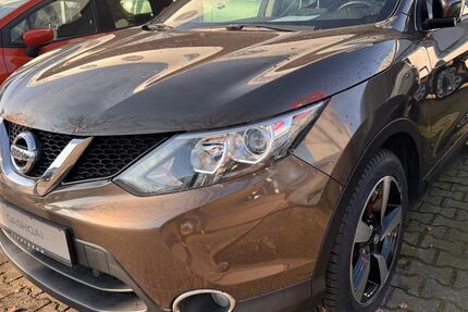 Nissan Qashqai 103.500 km 12.990 &euro; Oldenburg 26125