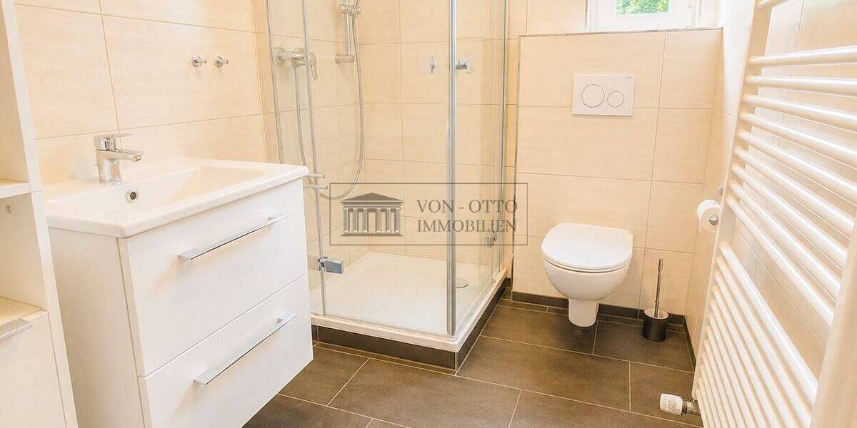 Mehrfamilienhaus, Wohnhaus Delmenhorst Mitte - 9 Zimmer, 435 m&sup2;, 695.000&euro; | Angebot:26862895
