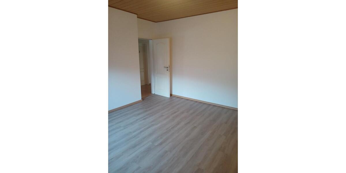 Doppelhaushälfte Bad Zwischenahn - 2 Zimmer, 160 m&sup2;, 395.000&euro; | Angebot:27030027