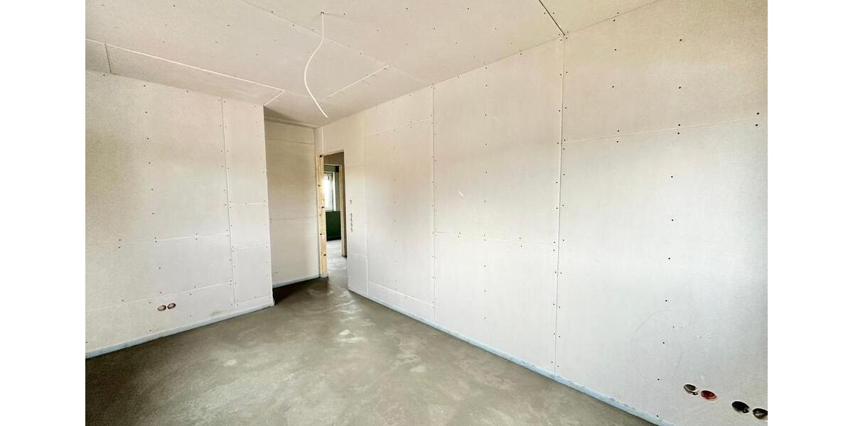 Rastede - Im Göhlen: Neubau-Reihenendhaus mit Einbauküche als Erstbezug 5 zimmer