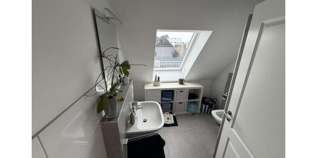 Etagenwohnung Oldenburg Kreyenbrück - 2 Zimmer, 92 m&sup2;, 1.090&euro; | Angebot:24779324