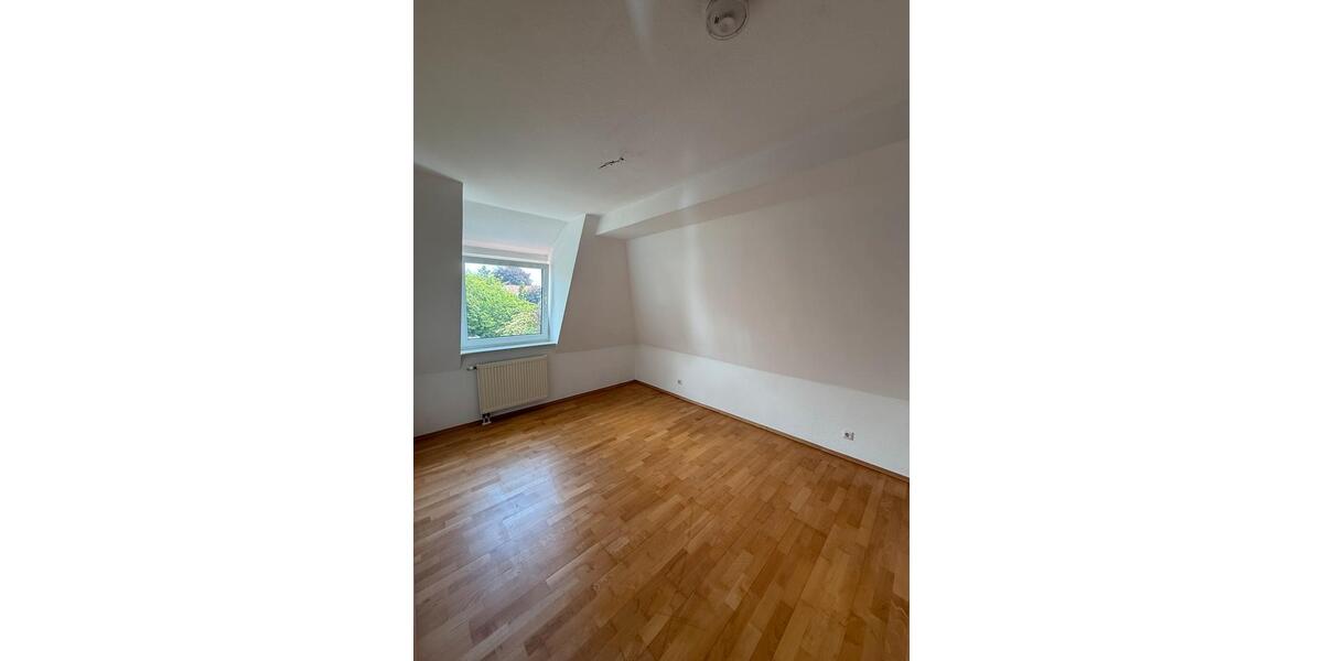 Dachgeschoßwohnung Westerstede - 3 Zimmer, 74 m&sup2;, 209.000&euro; | Angebot:27070732