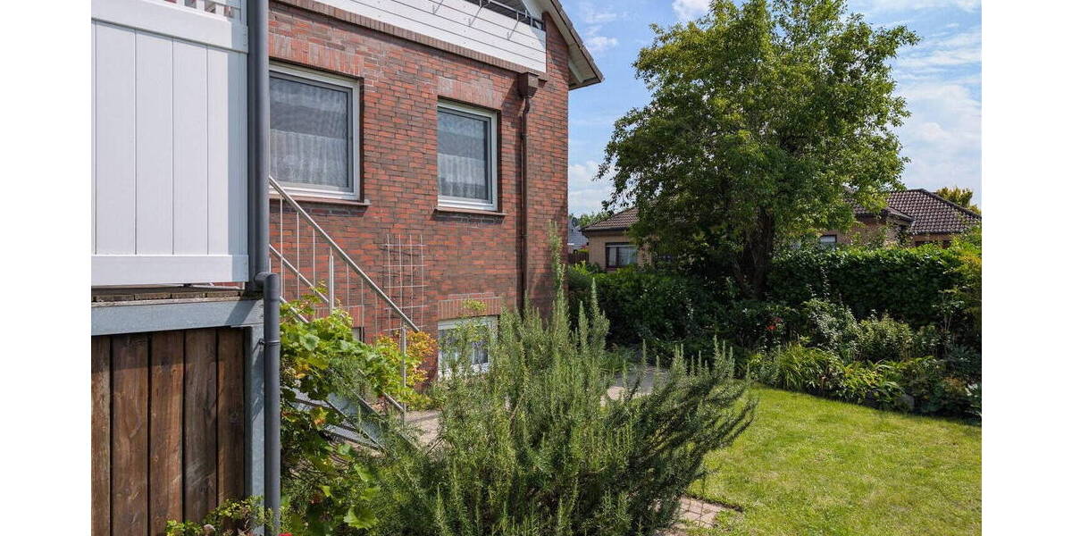 Mehrfamilienhaus, Wohnhaus Varel - 7 Zimmer, 212 m&sup2;, 339.000&euro; | Angebot:26070425