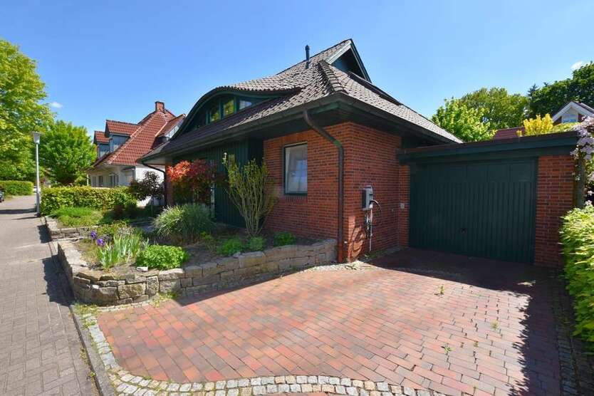 Haus zum Kaufen in Oldenburg Bürgerfelde 679.000 € 170 m²