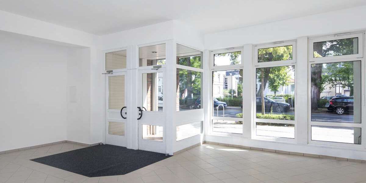 Einzelhandel in Oldenburg (Oldenburg) 3.750 € 250 m² zimmer