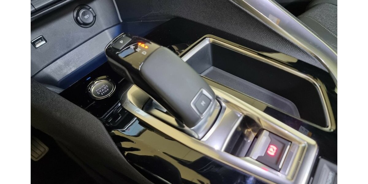 Peugeot 5008 GT-Line LED i-Cockpit 180° Kamera Keyless 58.900 km 23.900 &euro; Garrel 49681