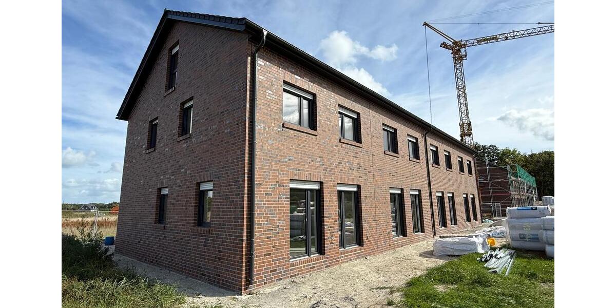 Rastede - Im Göhlen: Neubau-Reihenmittelhaus mit Einbauküche als Erstbezug 5 zimmer