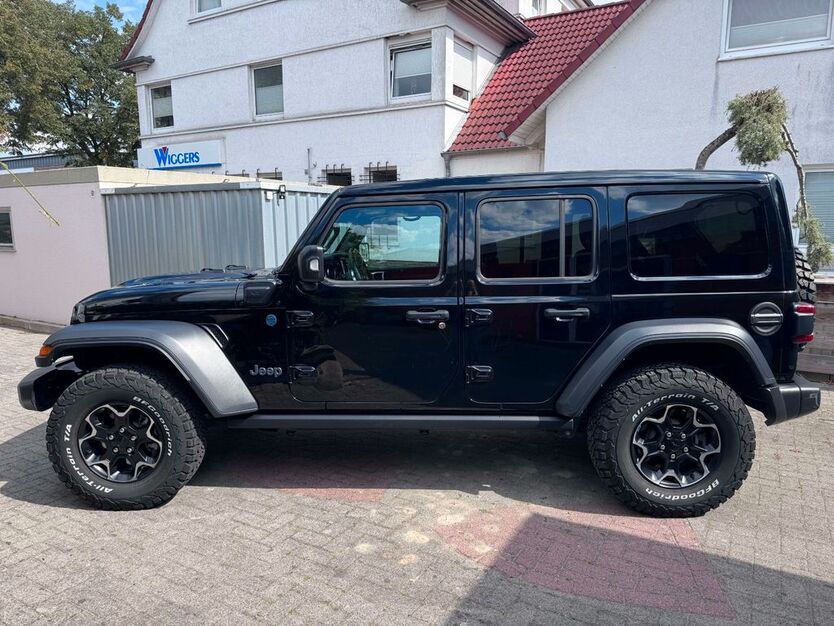 Jeep Wrangler 68.000 km 48.700 € Oldenburg 26135