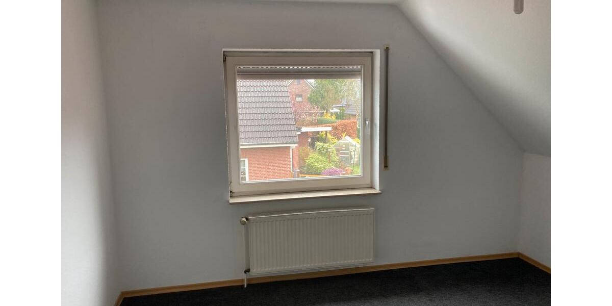 Dachgeschoßwohnung Ganderkesee - 3 Zimmer, 76 m&sup2;, 650&euro; | Angebot:26322893