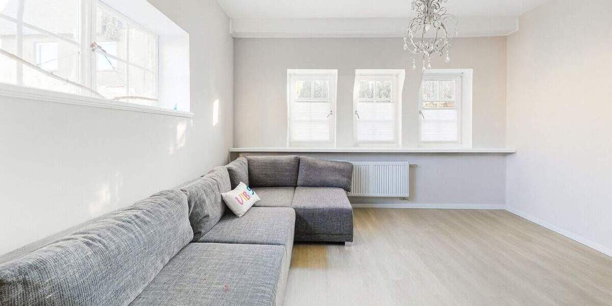 Einfamilienhaus Delmenhorst Mitte - 6 Zimmer, 230 m&sup2;, 669.000&euro; | Angebot:25798701