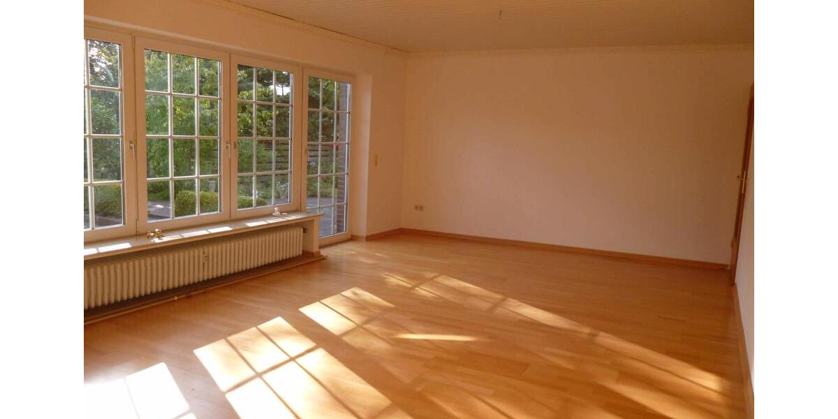 Mehrfamilienhaus, Wohnhaus Wiefelstede - 8 Zimmer, 229 m&sup2;, 390.000&euro; | Angebot:26112400