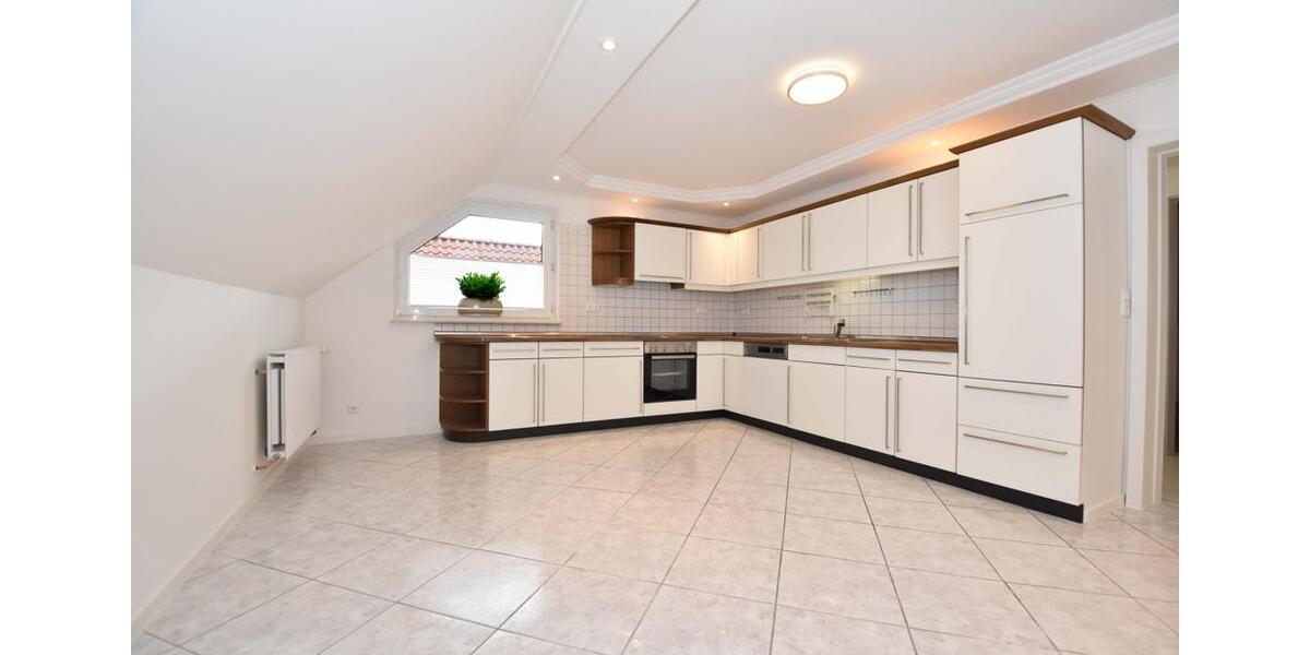 Dachgeschoßwohnung Friesoythe - 3 Zimmer, 130 m&sup2;, 780&euro; | Angebot:26006645