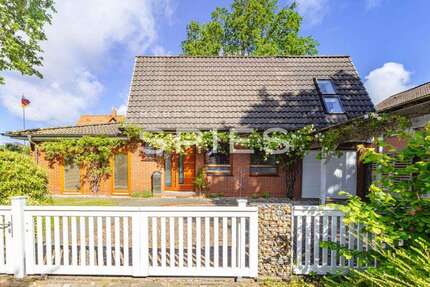 Haus Hude - 4.5 Zimmer, 123 m&sup2;, 1.200&euro; | Angebot:26882562