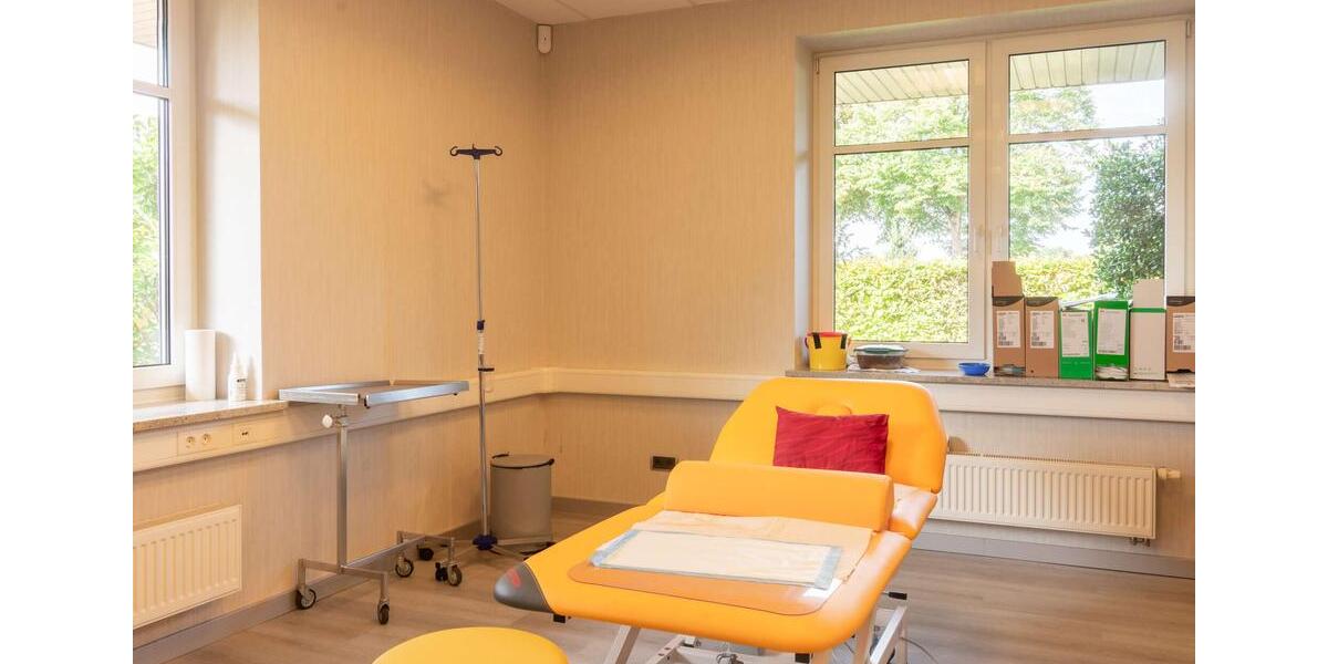 Großzügige Gewerbefläche mit flexibler Raumaufteilung und Wohnoption. Obj. 8989 zimmer