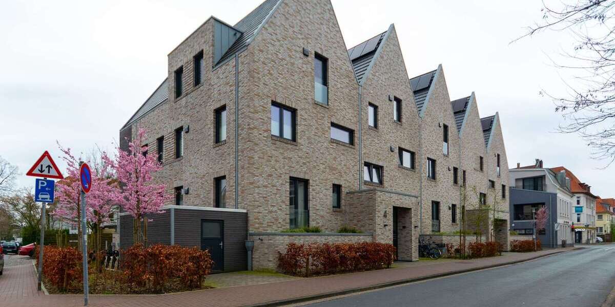 Wohnung zum Mieten in Oldenburg 1.125 € 91.76 m² 3 zimmer