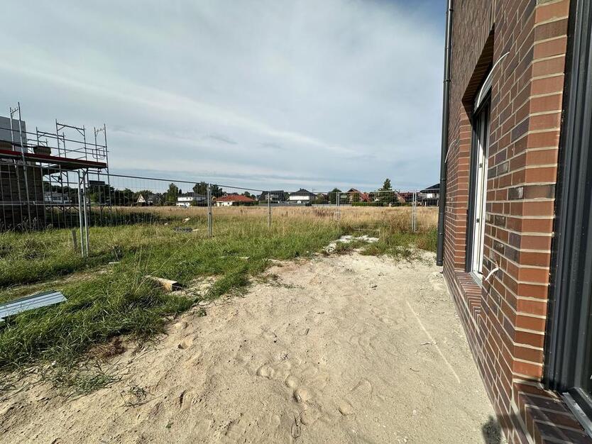 Rastede - Im Göhlen: Neubau-Reihenmittelhaus mit Einbauküche als Erstbezug zimmer