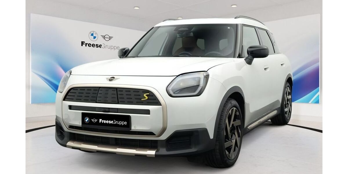 Mini Countryman SE (Cooper) 17.706 km 40.823 &euro; Oldenburg 26125
