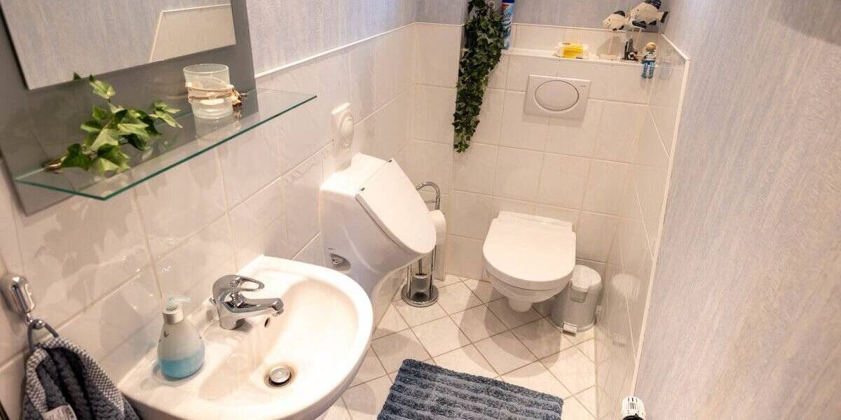 *** ZWEIFAMILIENHAUS in TOP LAGE mit TOP ZUSTAND und MODERNISIERTEM DACH *** 5 zimmer