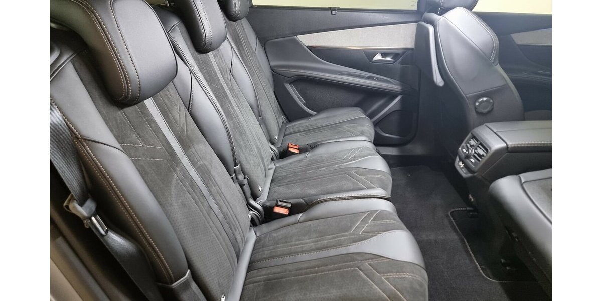 Peugeot 5008 GT LED APP SHZ Kamera Digital Navi 7-Sitzer 47.200 km 25.700 &euro; Garrel 49681