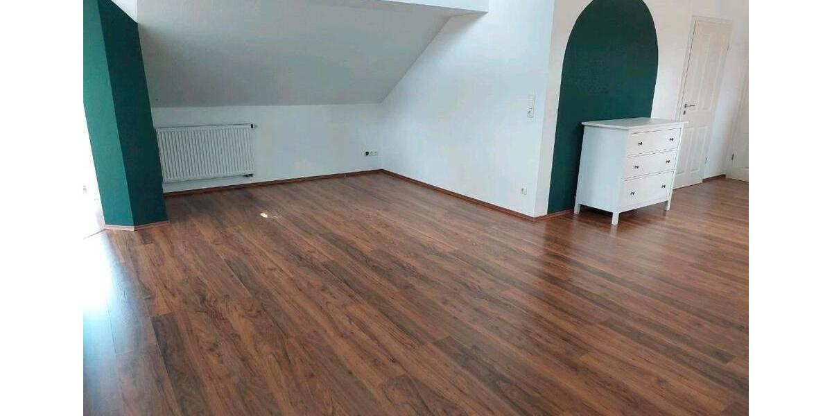 Dachgeschoßwohnung Friesoythe - 2 Zimmer, 70 m&sup2;, 600&euro; | Angebot:25404024