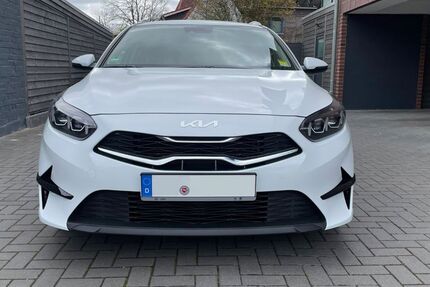 Kia ceed Sportswagon 31.800 km 18.000 &euro; Oldenburg 26123