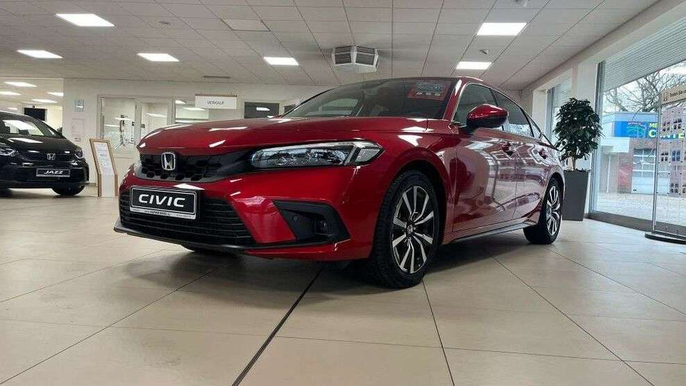 Honda Civic 1.500 km 35.600 € Oldenburg 26125