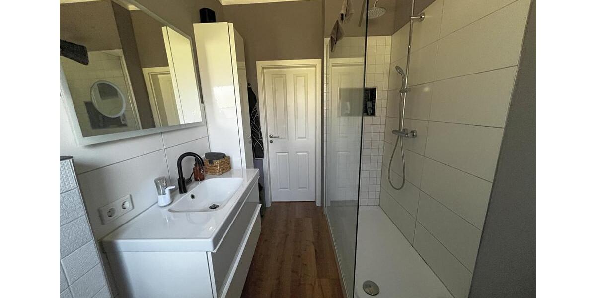 Etagenwohnung Wardenburg - 5 Zimmer, 220 m&sup2;, 1.650&euro; | Angebot:26562821
