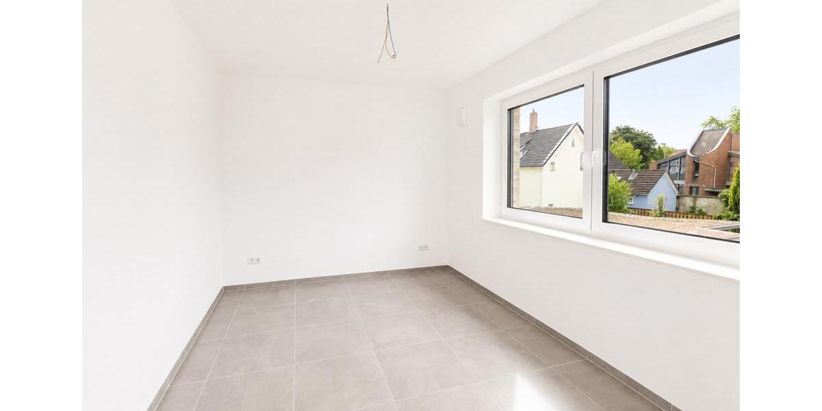 Etagenwohnung Oldenburg Kreyenbrück - 6 Zimmer, 12 m&sup2;, 480&euro; | Angebot:26632517