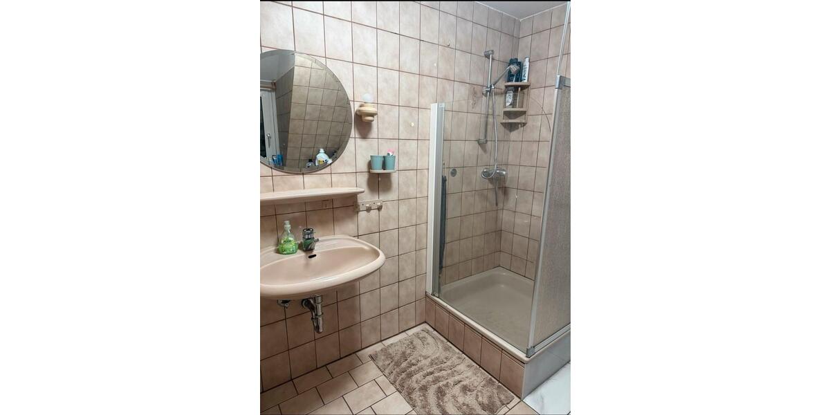 Dachgeschoßwohnung Bad Zwischenahn - 1 Zimmer, 5 m&sup2;, 600&euro; | Angebot:24772055