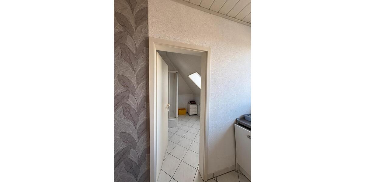 Dachgeschoßwohnung Oldenburg Alexandersfeld - 3 Zimmer, 70 m&sup2;, 1.050&euro; | Angebot:25919908