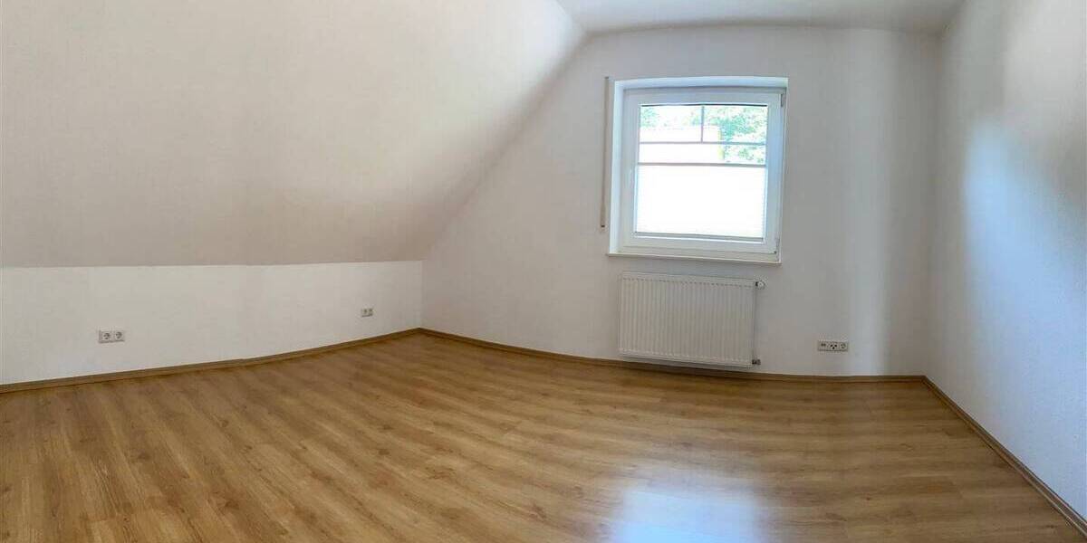 Privatstraße- gepflegtes Einfamilienhaus mit Doppelcarport 6 zimmer