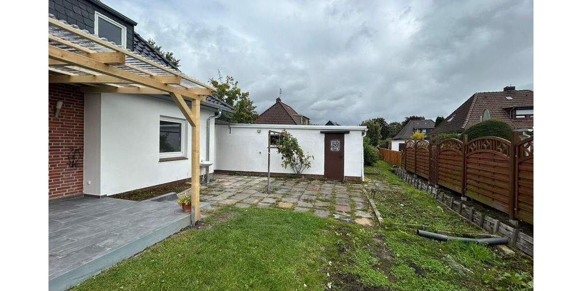 Mehrfamilienhaus, Wohnhaus Brake - 5 Zimmer, 93 m&sup2;, 209.900&euro; | Angebot:25142200