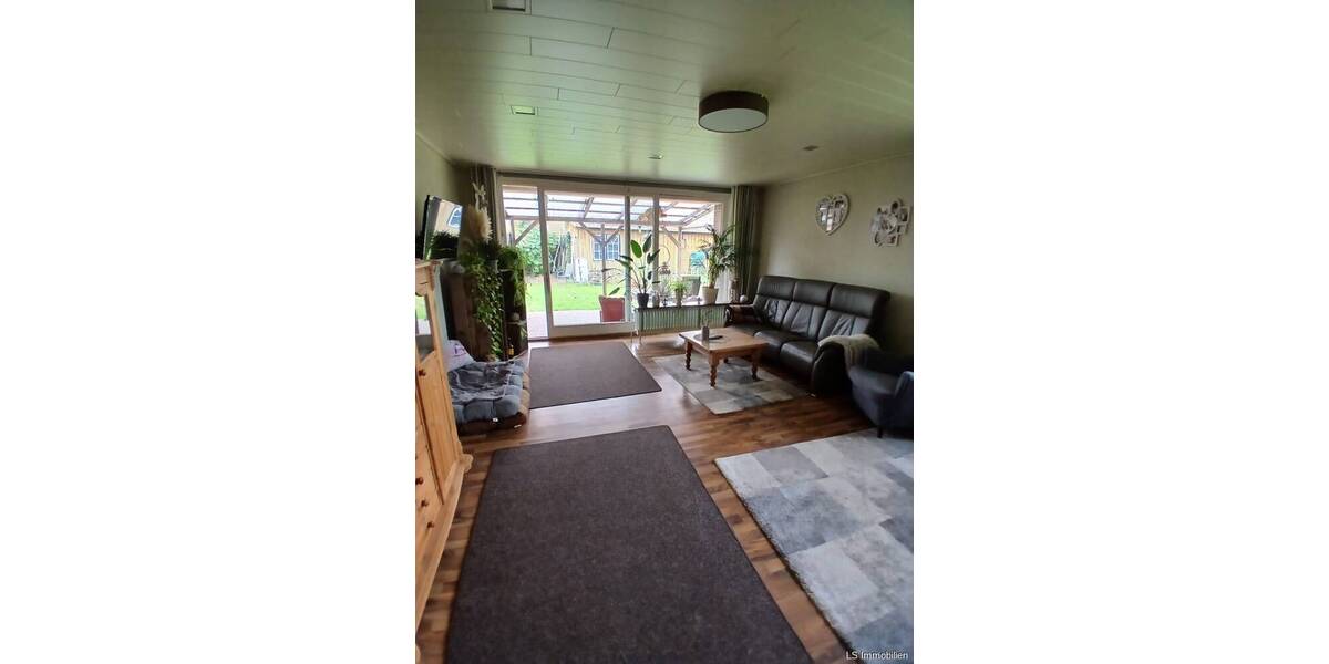 Mehrfamilienhaus, Wohnhaus Westerstede Linswege - 9 Zimmer, 186 m&sup2;, 269.000&euro; | Angebot:26359093