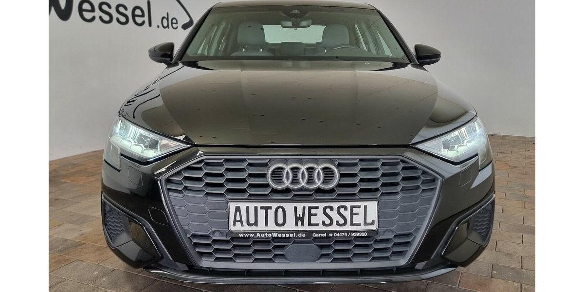 Audi A3 30TFSI limo Navi Leder Digital VIC Kamera LED 66.400 km 21.450 € Garrel 49681