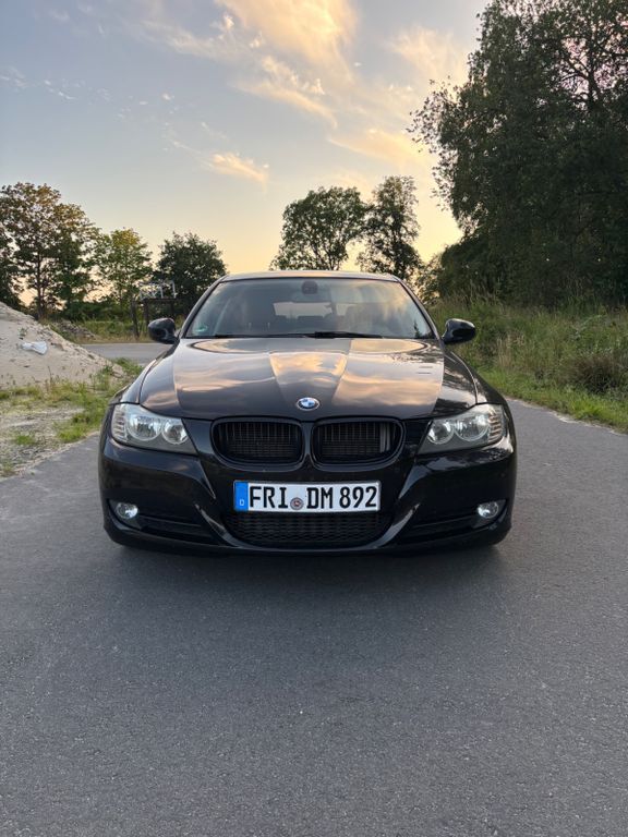 320