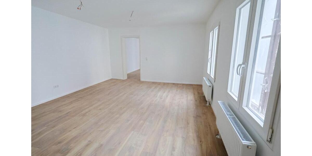 Dachgeschoßwohnung Oldenburg Dobbenviertel - 5 Zimmer, 137 m&sup2;, 1.438&euro; | Angebot:25872609