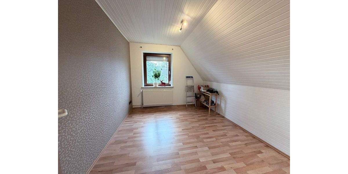 Einfamilienhaus Schwanewede / Neuenkirchen Neuenkirchen - 8 Zimmer, 239 m&sup2;, 319.000&euro; | Angebot:26160539